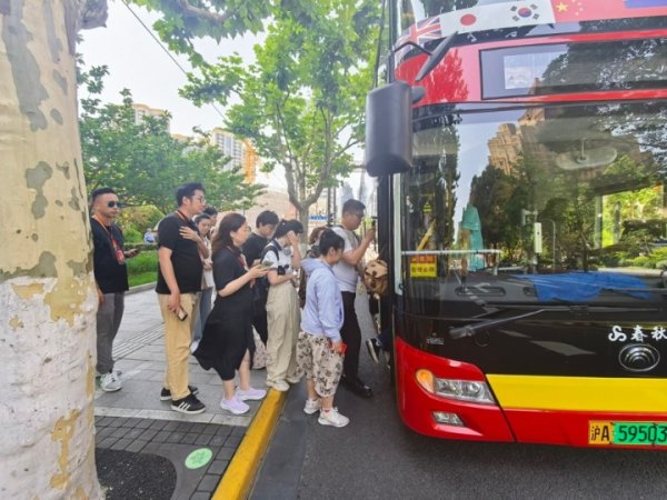 优配交易 这路观光巴士如何“接”住《酱园弄》带来的泼天流量？