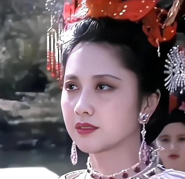 通弘网  从药检师到女儿国国王，朱琳演活经典，却被传暗恋唐僧？